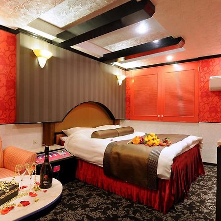 Hotel Love Ikutama -Adult Only Osaka Buitenkant foto