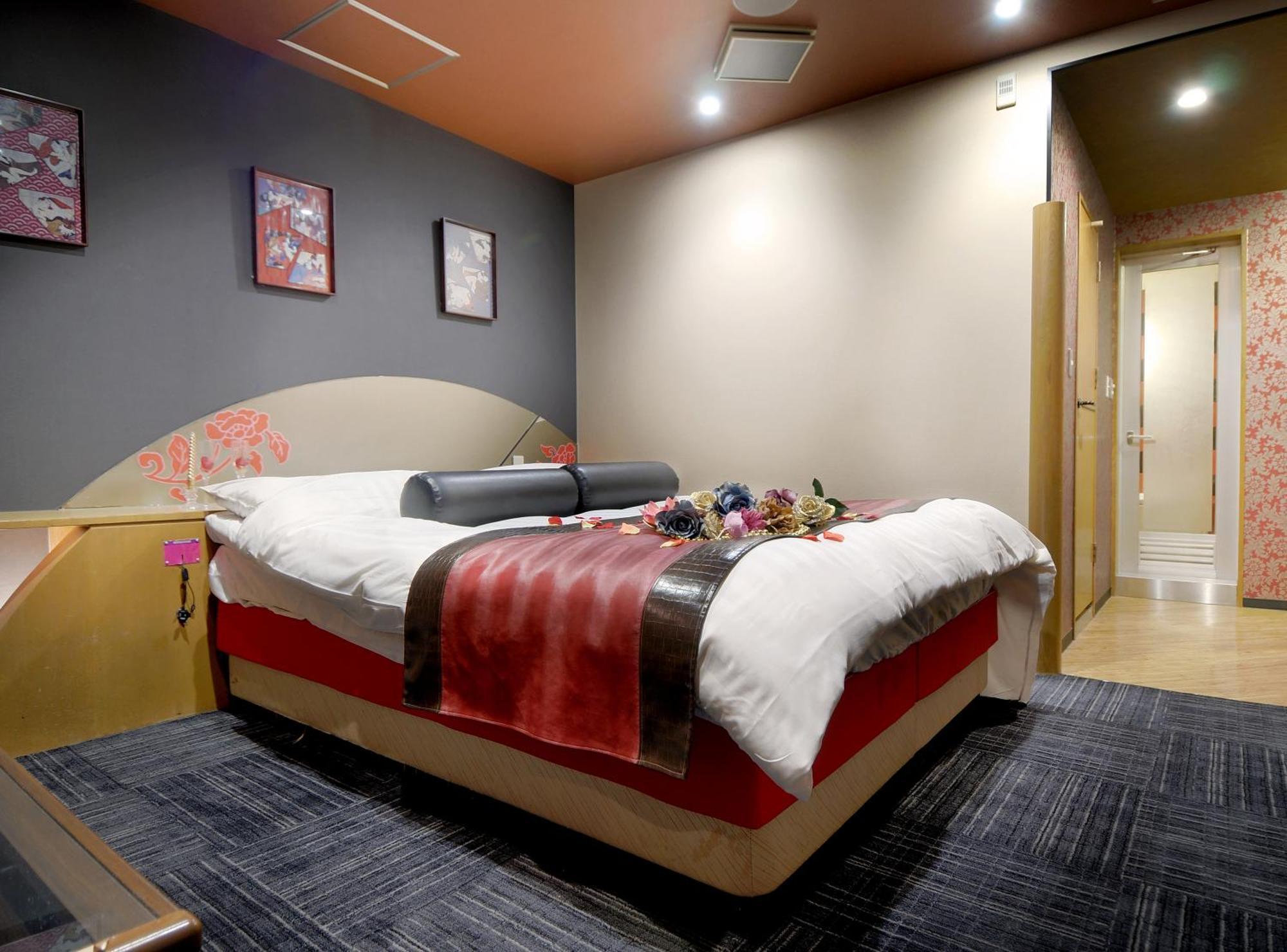 Hotel Love Ikutama -Adult Only Osaka Buitenkant foto